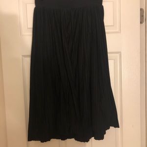 Size 1 torrid pleat skirt